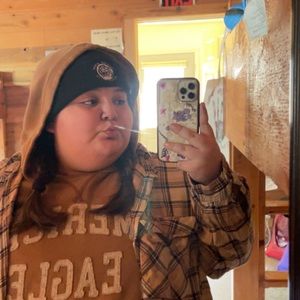 Meet your Posher, Adriana